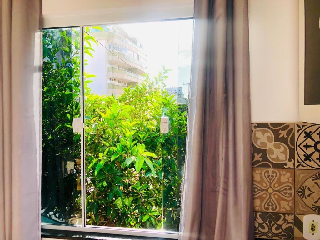 Flat / Apartamento Na Praia Do Forte Кабо Фрио Екстериор снимка